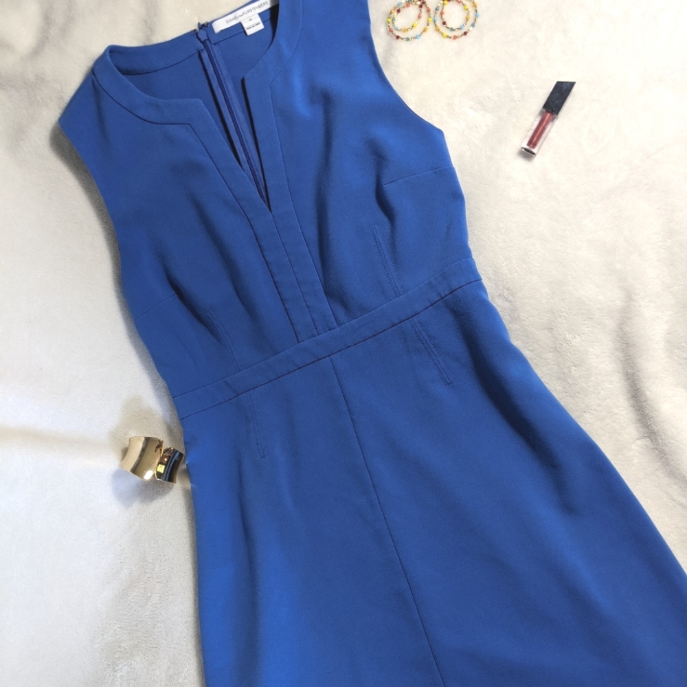 Diane Von Furstenberg Size 10 Cocktail Dress